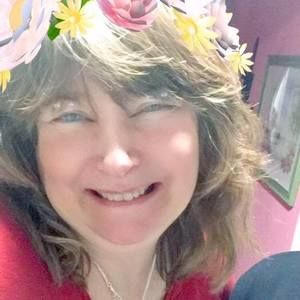 Meet your Posher, Holly